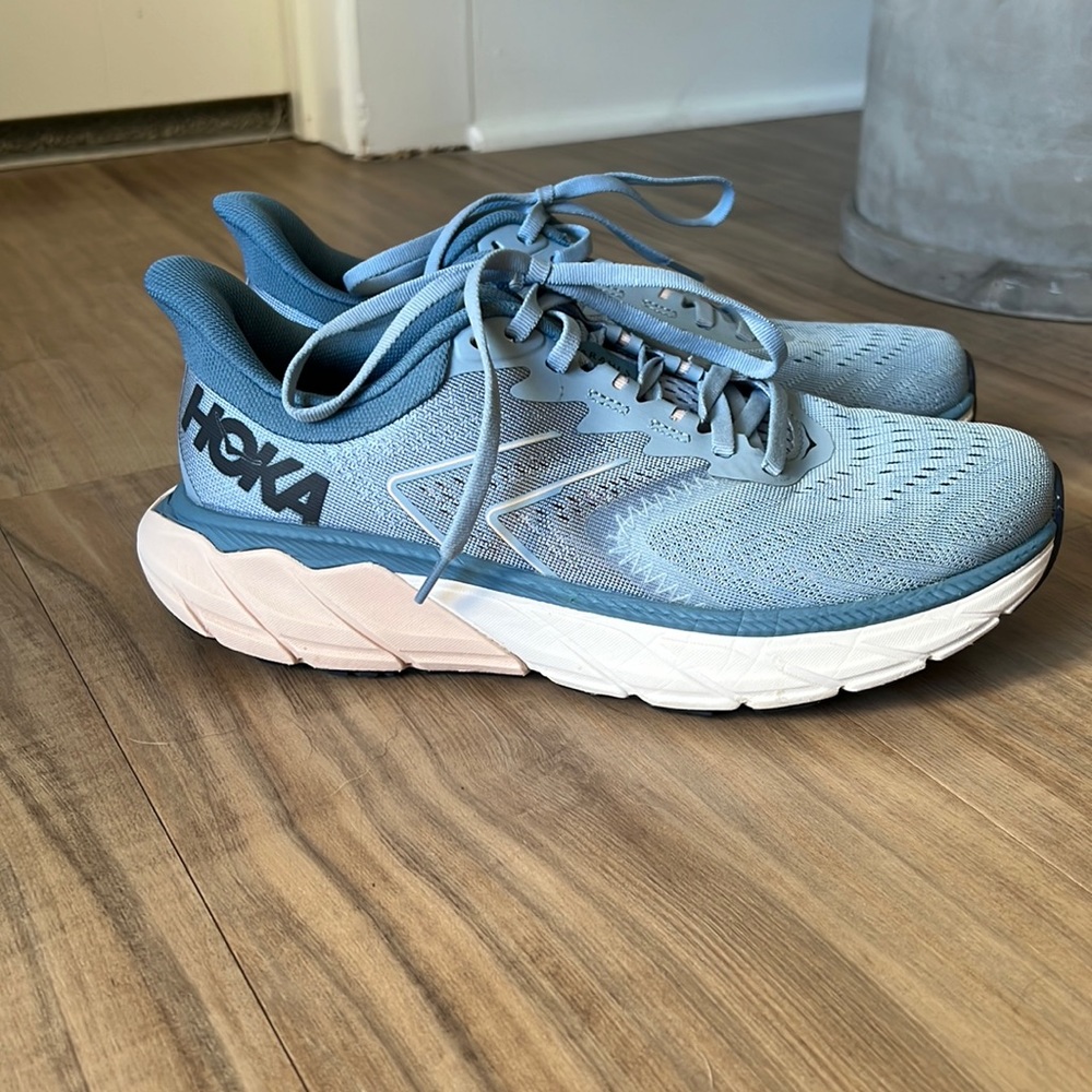 HOKA Arahi 5 Size 7.5